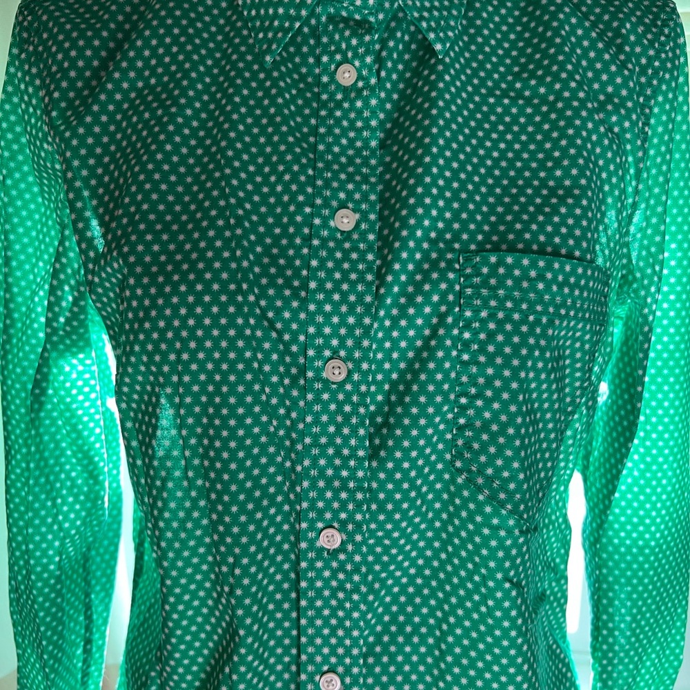 Gap fitted boyfriend button down shirt